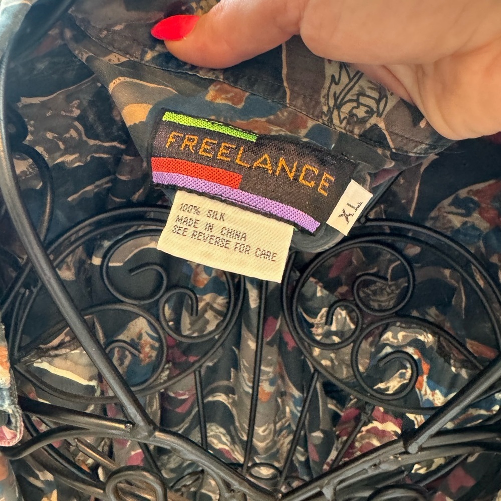 Men’s vintage Freelance 100% Silk button up size XL - Picture 9 of 9